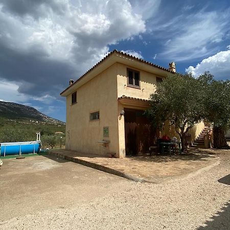Villa Marras Galtellì المظهر الخارجي الصورة
